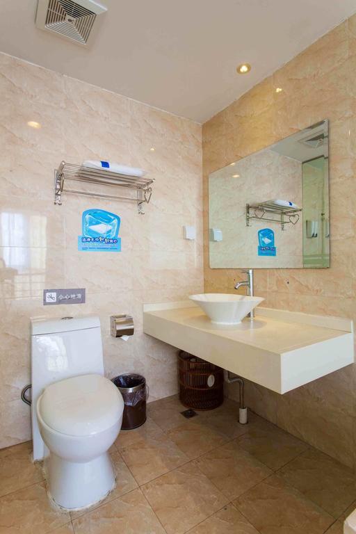 7Days Inn Dalian Gangwan Square Station Port Room photo